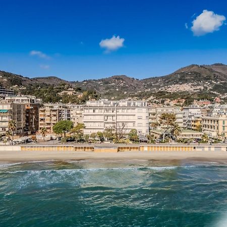 Hotiday Room Collection - Mediterranee Alassio Exterior photo